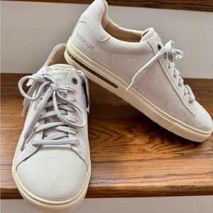 NWT Birkenstock Bend Lo Suede Sneakers Antique White